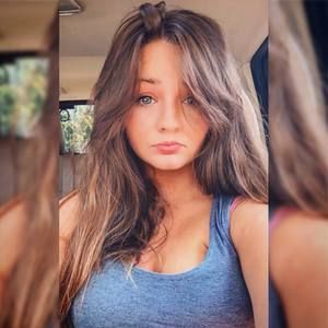 Meet your Posher, Desiree